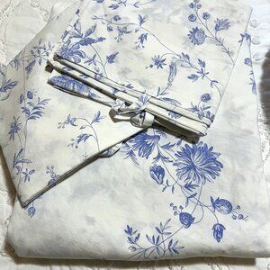 King Duvet White and Blue Cotton Excellent Condition